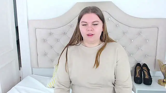 AbbyPleasure online show from February 2025 01:01:01 PM