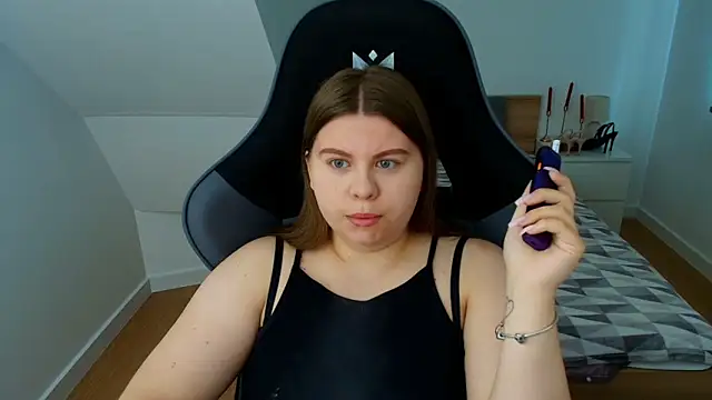 AbbyPleasure online show from June 2026 11:01:02 AM