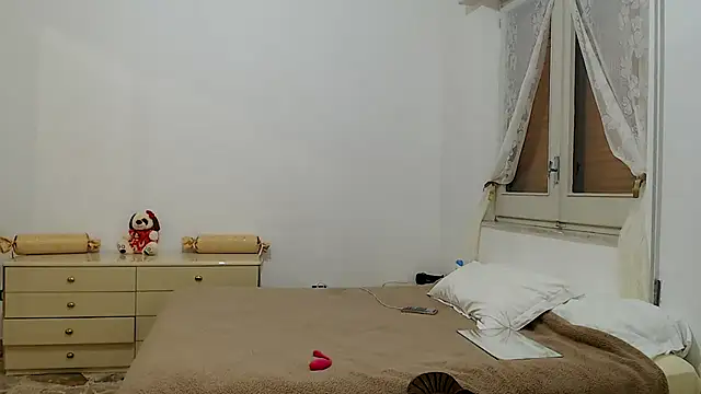 ZajiraShane online show from November 2025 03:33:01 PM