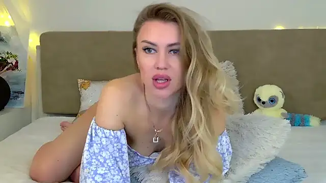 LuisaSin online show from March 2026 07:48:02 AM