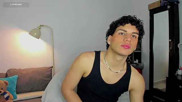 Curlblue online show from October 2025 12:31:01 AM