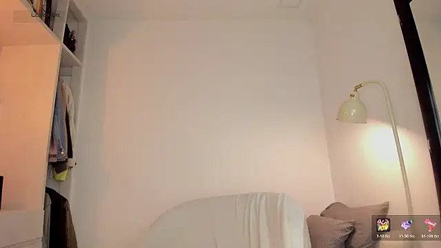 Curlblue online show from March 2026 01:43:02 AM