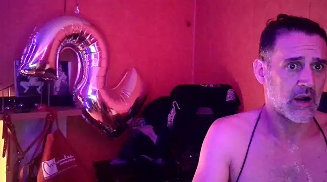 Snapshot of Lia_Y_PatrickX chatting on December 2024 03:04:02 AM Lia Y PatrickX online show from December 2024 03:04:02 AM