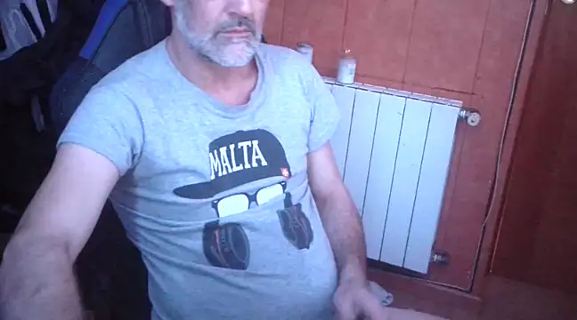 Snapshot of Lia_Y_PatrickX chatting on December 2024 02:38:02 PM Lia Y PatrickX online show from December 2024 02:38:02 PM
