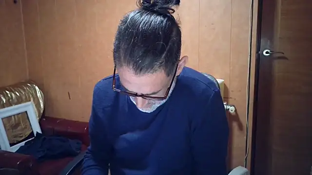 Lia Y PatrickX online show from November 2025 05:02:01 PM