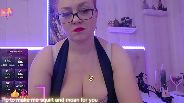 Snapshot of LadyJeen chatting on January 2025 06:27:02 AM LadyJeen online show from January 2025 06:27:02 AM