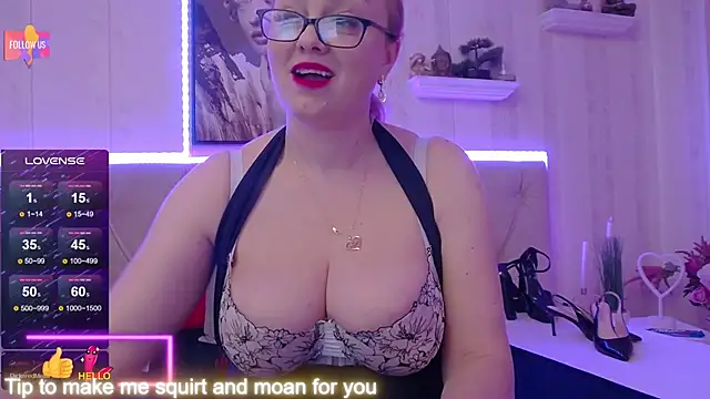 Snapshot of LadyJeen chatting on January 2025 09:30:02 AM LadyJeen online show from January 2025 09:30:02 AM