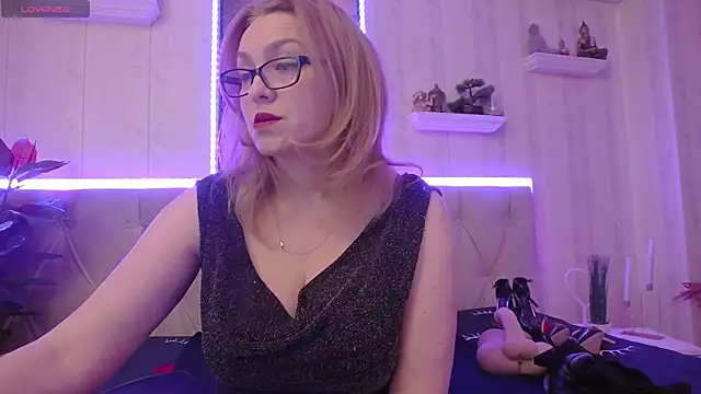 Snapshot of LadyJeen chatting on February 2025 07:54:02 AM LadyJeen online show from February 2025 07:54:02 AM