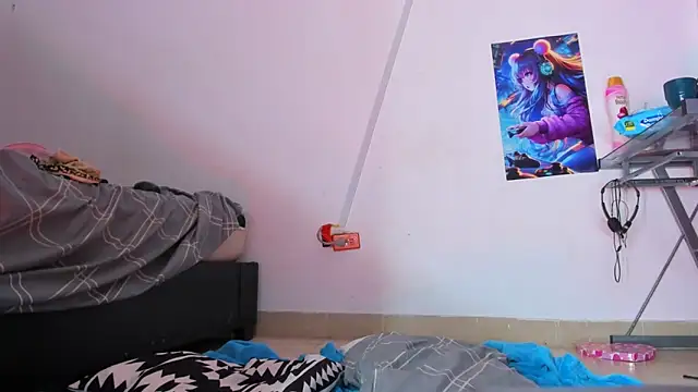 Emily Coper18 online show from March 2025 08:50:02 PM