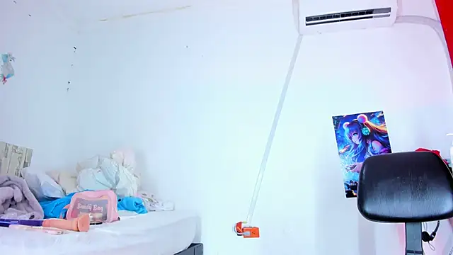 Emily Coper18 online show from March 2025 11:38:02 PM