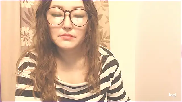 Snapshot of hrnyteacher chatting on December 2024 09:04:02 PM hrnyteacher online show from December 2024 09:04:02 PM