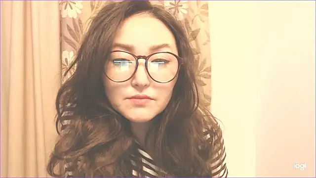 Snapshot of hrnyteacher chatting on January 2025 08:10:01 PM hrnyteacher online show from January 2025 08:10:01 PM