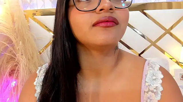 EmmaWeest online show from September 2025 10:44:02 PM