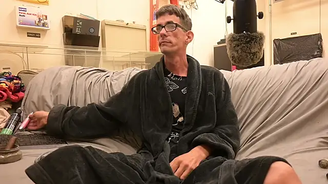 joeiandola online show from April 2026 03:44:01 PM