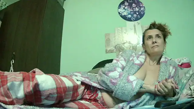 Snapshot of SexyGioconda chatting on April 2026 08:57:02 PM SexyGioconda online show from April 2026 08:57:02 PM