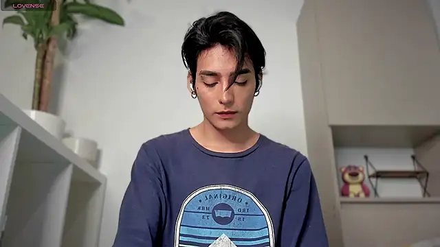 sebas rose online show from December 2024 04:02:02 AM