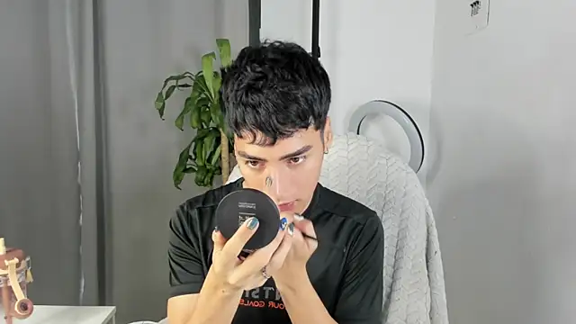 sebas rose online show from December 2025 01:42:01 PM