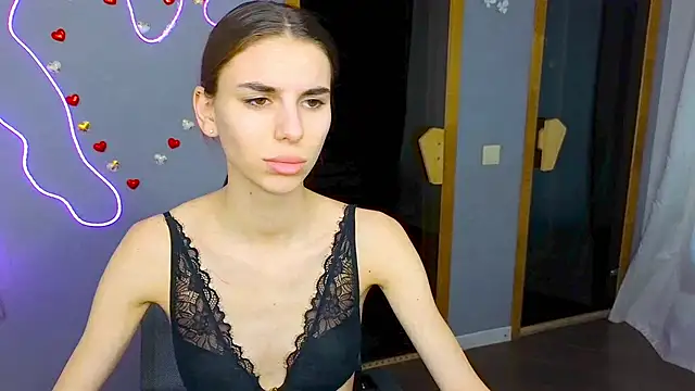 Snapshot of EmmyGreans chatting on February 2025 12:43:02 PM EmmyGreans online show from February 2025 12:43:02 PM