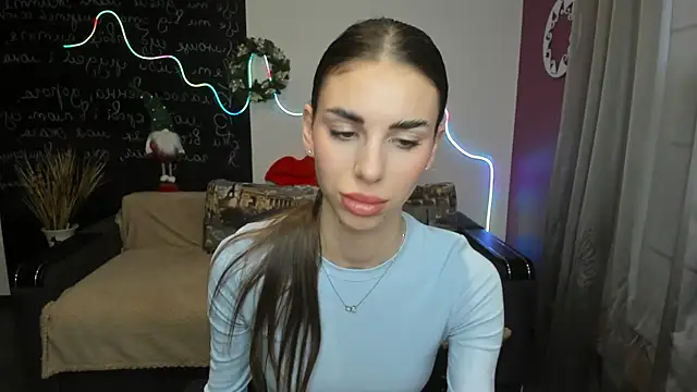 EmmyGreans online show from December 2025 06:41:02 AM