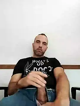 Snapshot of leon3875 chatting on January 2025 03:12:02 PM leon3875 online show from January 2025 03:12:02 PM