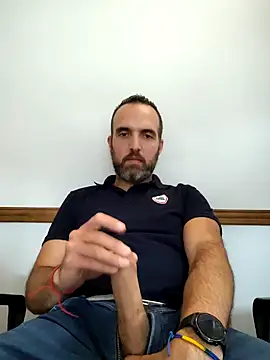 Snapshot of leon3875 chatting on February 2025 03:20:02 PM leon3875 online show from February 2025 03:20:02 PM