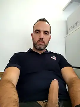 Snapshot of leon3875 chatting on February 2025 03:48:02 PM leon3875 online show from February 2025 03:48:02 PM