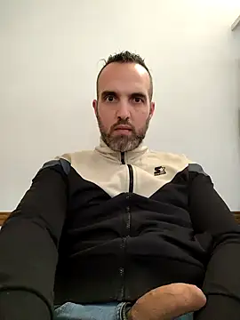 Snapshot of leon3875 chatting on September 2025 03:34:02 PM leon3875 online show from September 2025 03:34:02 PM