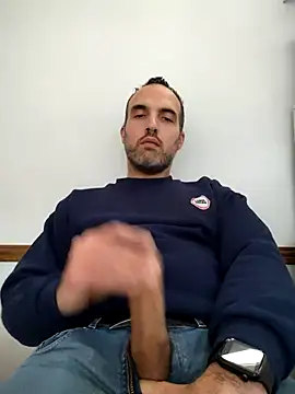 Snapshot of leon3875 chatting on October 2025 03:24:01 PM leon3875 online show from October 2025 03:24:01 PM