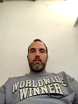 Snapshot of leon3875 chatting on November 2025 03:46:02 PM leon3875 online show from November 2025 03:46:02 PM