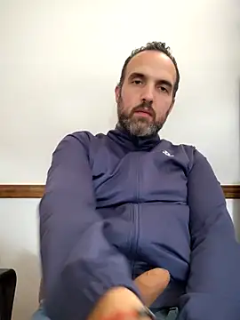 Snapshot of leon3875 chatting on November 2025 03:24:02 PM leon3875 online show from November 2025 03:24:02 PM