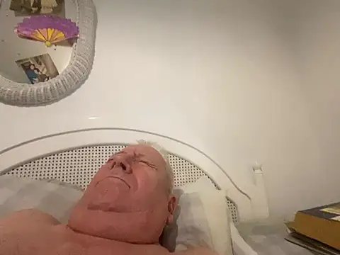 Bossinmidd12 online show from January 2025 11:43:02 AM