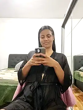 Snapshot of Bella_Anjoss chatting on January 2025 12:17:02 AM Bella Anjoss online show from January 2025 12:17:02 AM