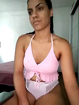 Snapshot of Bella_Anjoss chatting on January 2025 09:48:02 AM Bella Anjoss online show from January 2025 09:48:02 AM