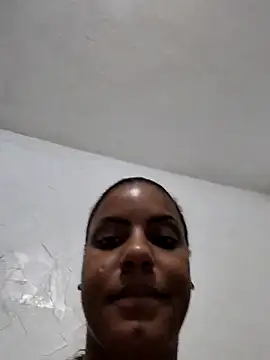 Snapshot of Bella_Anjoss chatting on February 2025 06:52:01 PM Bella Anjoss online show from February 2025 06:52:01 PM