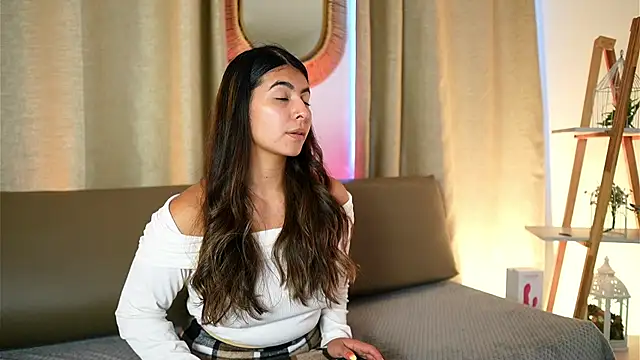 ShelleyMorell online show from November 2025 12:51:01 PM