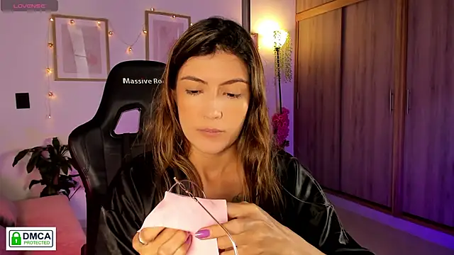 Lilabril online show from March 2026 02:33:02 PM