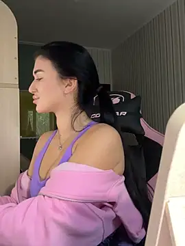 Julietta a online show from October 2025 07:56:01 AM