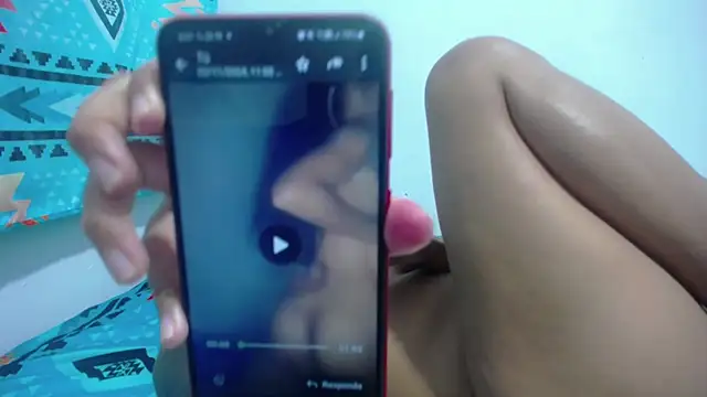 Snapshot of GiveLove1 chatting on January 2025 11:22:02 AM GiveLove1 online show from January 2025 11:22:02 AM