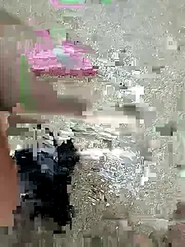 Snapshot of HeftyTheory7 chatting on December 2025 04:18:02 AM HeftyTheory7 online show from December 2025 04:18:02 AM