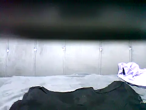 Snapshot of cutey-smile chatting on February 2025 07:05:01 PM cutey-smile online show from February 2025 07:05:01 PM