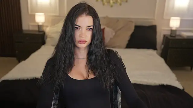 Snapshot of Tina_Breeze chatting on July 2026 07:01:02 AM Tina Breeze online show from July 2026 07:01:02 AM
