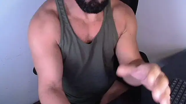 TopDaddy23 online show from June 2026 05:17:02 PM
