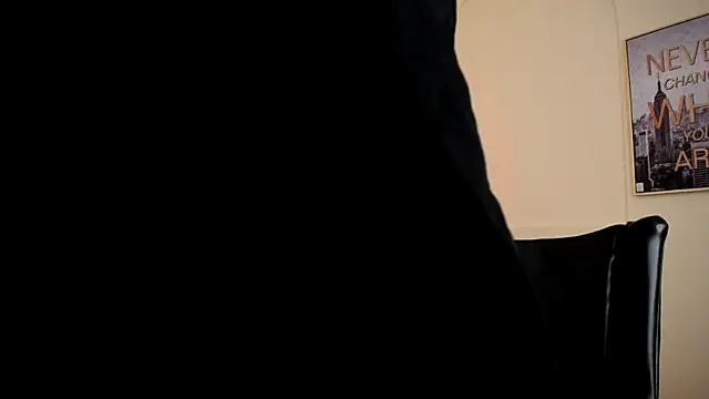 IsaBaileys  online show from March 2025 07:07:02 PM