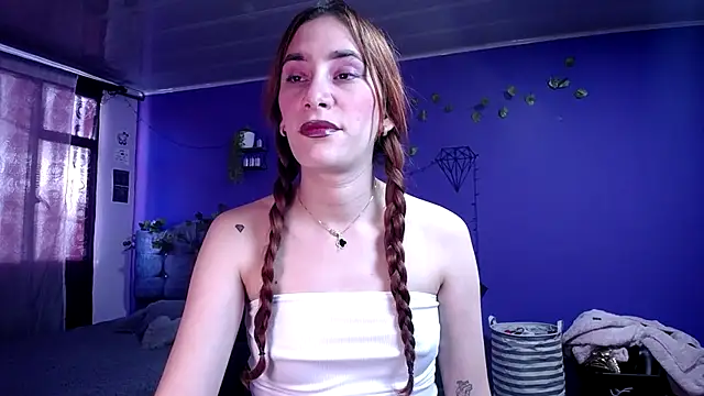 IsaBaileys  online show from September 2025 10:14:02 PM