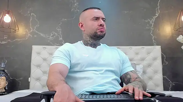 Snapshot of BruceDallas chatting on March 2025 03:13:02 AM BruceDallas online show from March 2025 03:13:02 AM