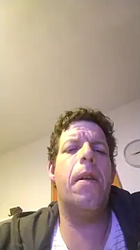 Knuffelstaaf123 online show from December 2025 08:58:01 PM