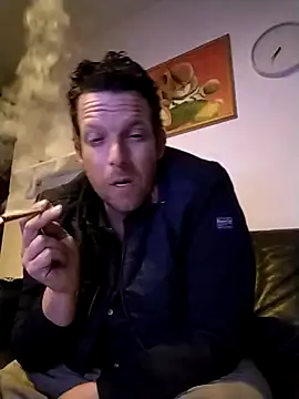 Knuffelstaaf123 online show from April 2026 07:47:02 PM