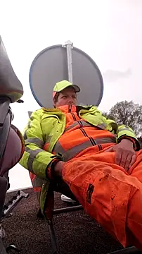 Knuffelstaaf123 online show from April 2026 07:46:01 AM