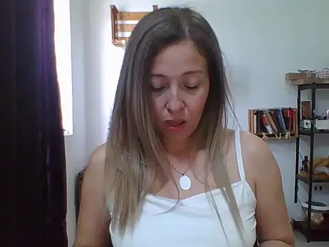 Snapshot of charlott_ponce chatting on April 2026 07:22:01 PM charlott ponce online show from April 2026 07:22:01 PM