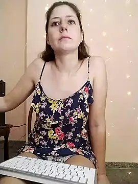 Snapshot of lucecitafantasy2 chatting on March 2025 01:49:01 PM lucecitafantasy2 online show from March 2025 01:49:01 PM